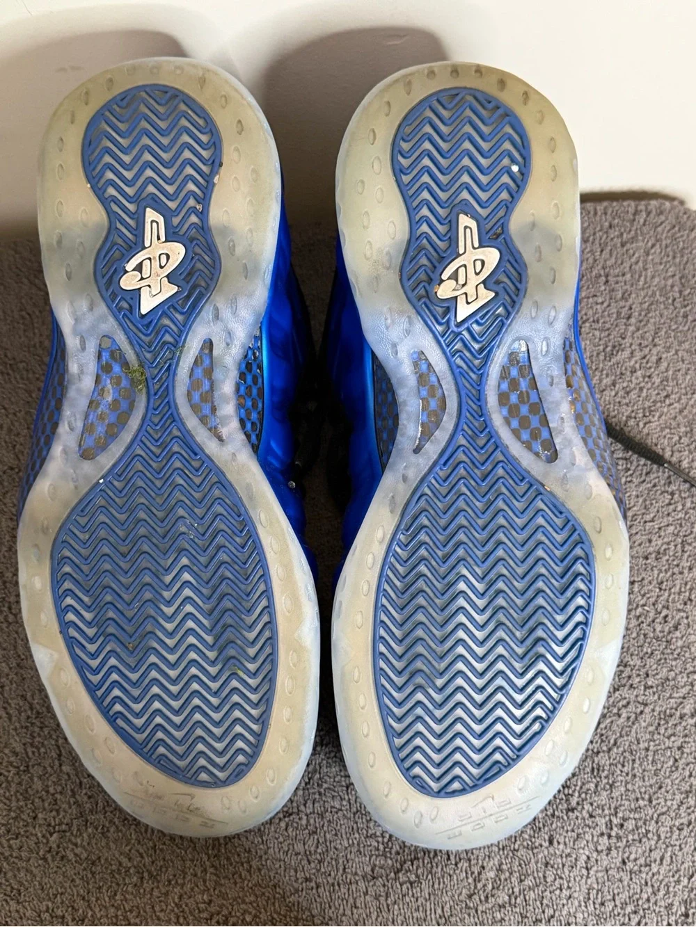 Nike Air Foamposite-style Athletic Shoes Men’s size 11 in “International Blue”